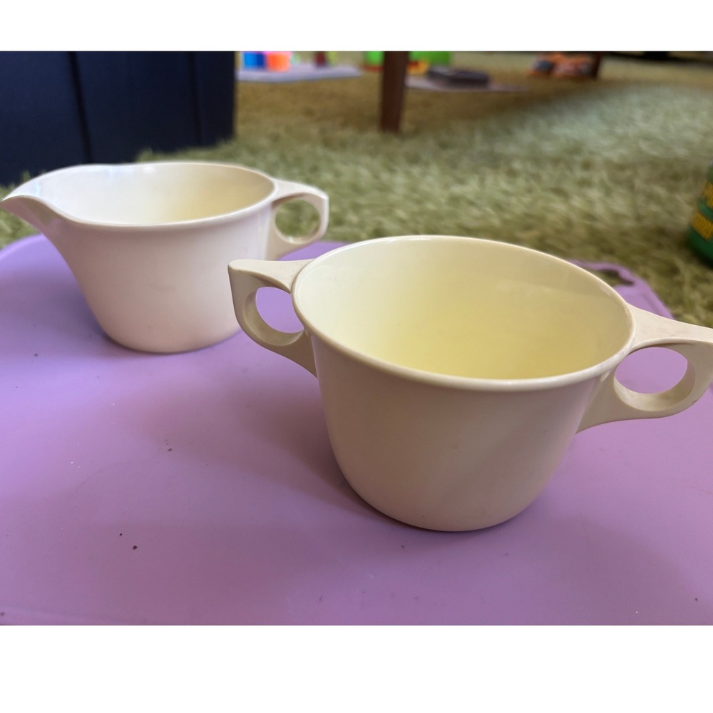 Vintage Texas Ware Creamer and Sugar Bowl Set Melamine Cream MCM 104 105